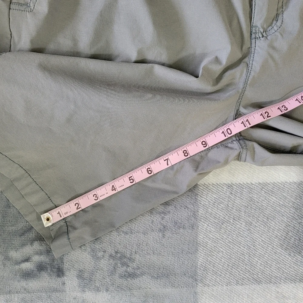 Original Weatherproof Vintage Straight Fit Mens Gray Shorts Zip Pocket Size 40 - Picture 12 of 13